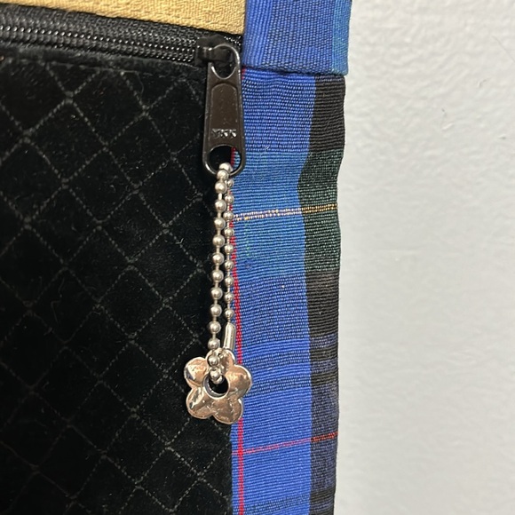 Vintage Nordic House Designs 90s Floral Plaid Velvet Hanging Garment Luggage Bag - Picture 9 of 16